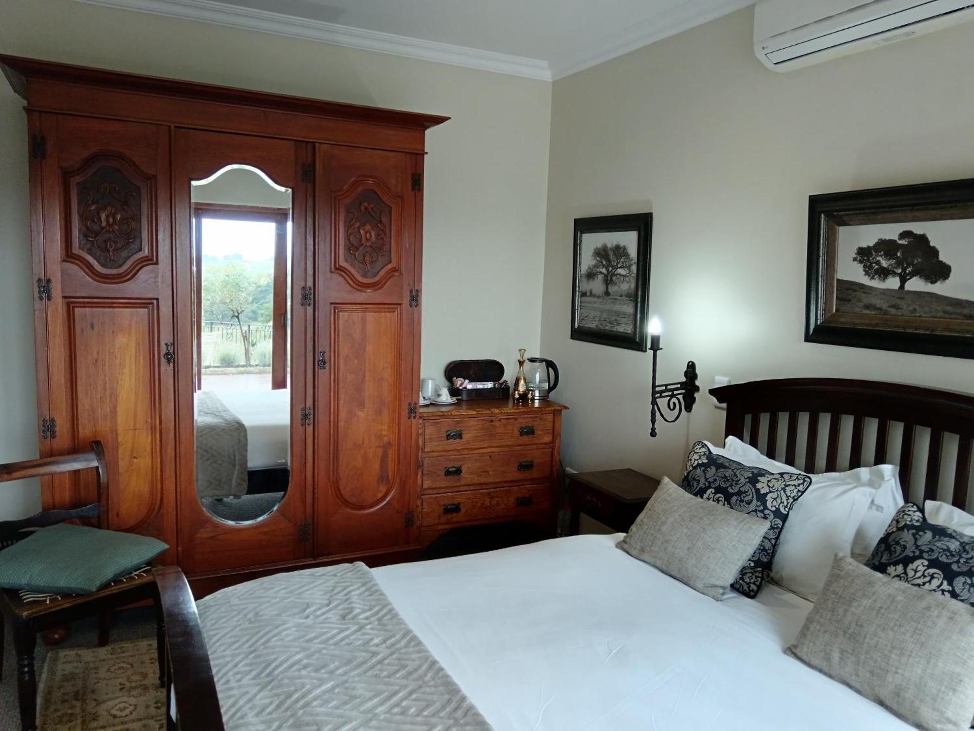 Inkungu Lodge Champagne Valley Екстериор снимка