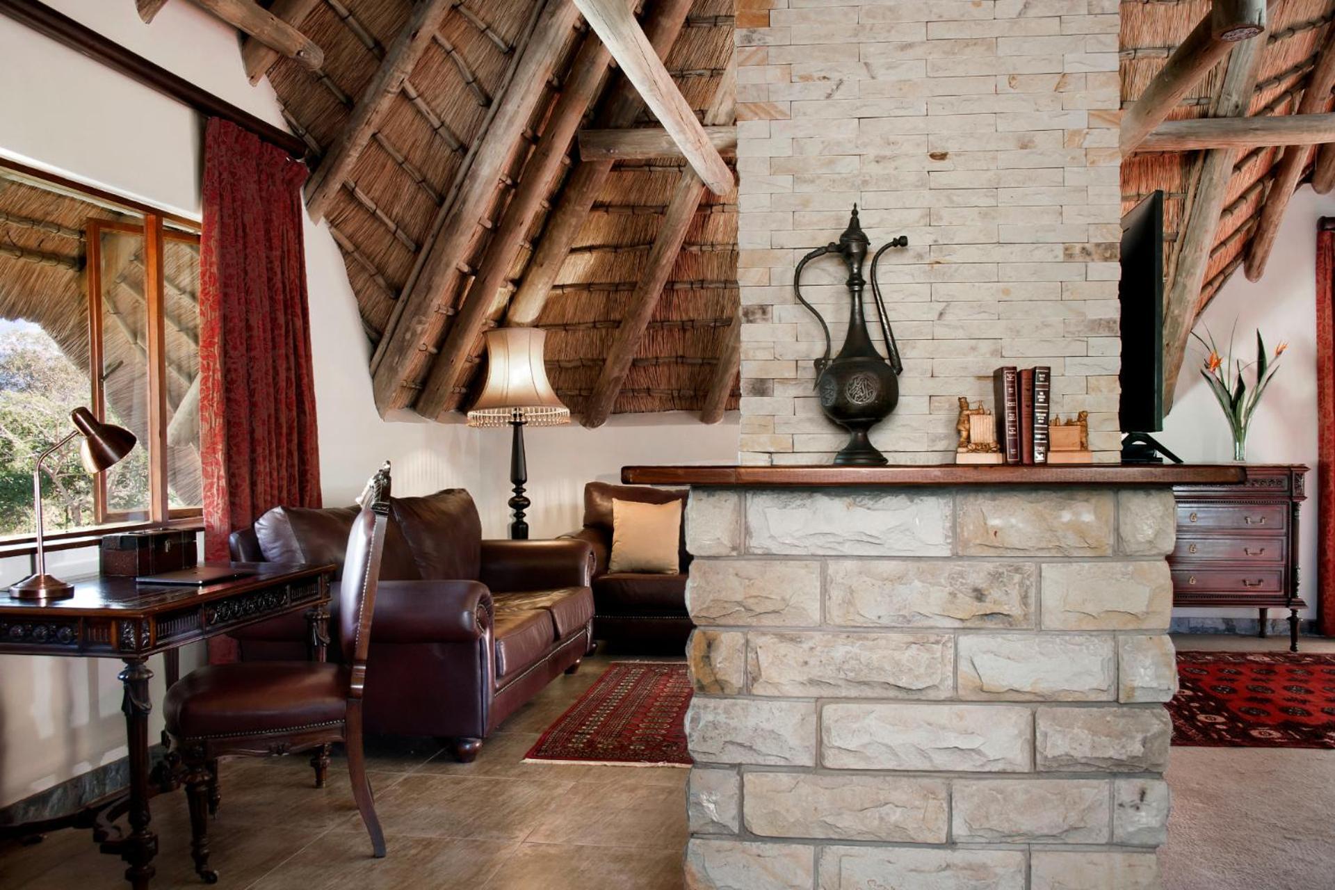 Inkungu Lodge Champagne Valley Екстериор снимка